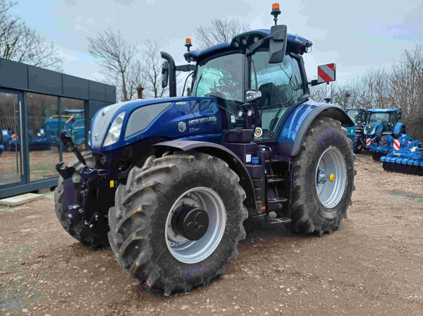 New Holland T6030