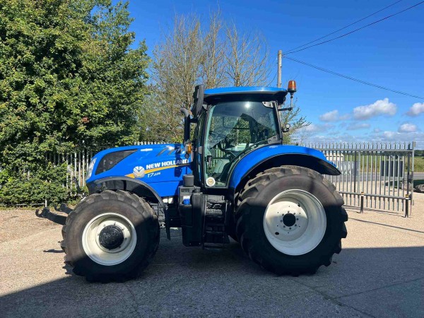 New Holland T6030