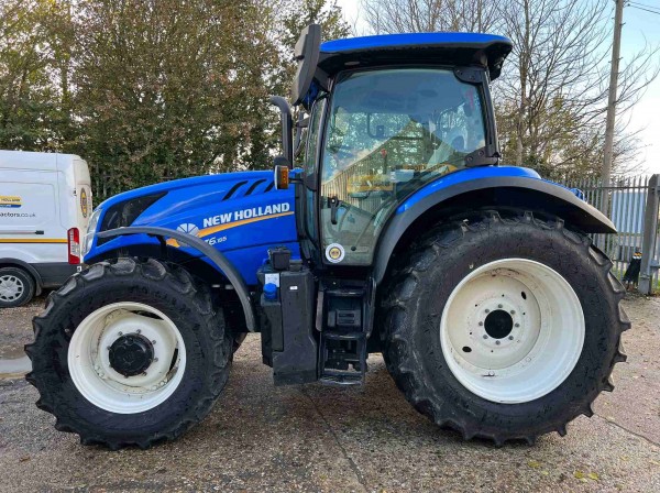 New Holland T6030