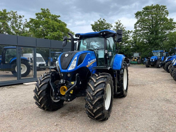 New Holland T6030