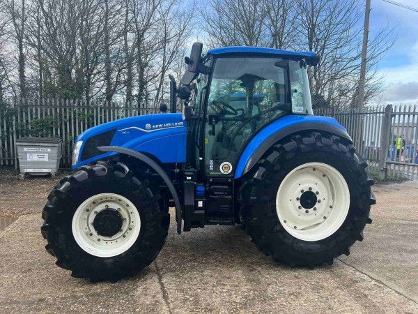 New Holland T6030