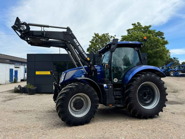 New Holland T6030