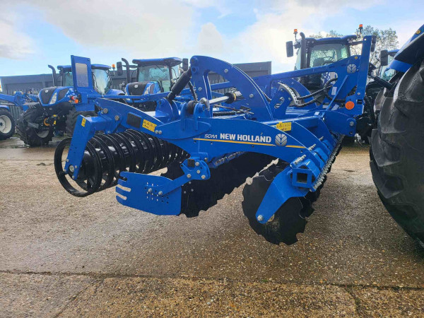 New Holland T6030