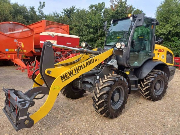 New Holland T6030