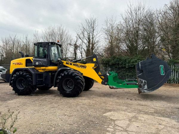 New Holland T6030